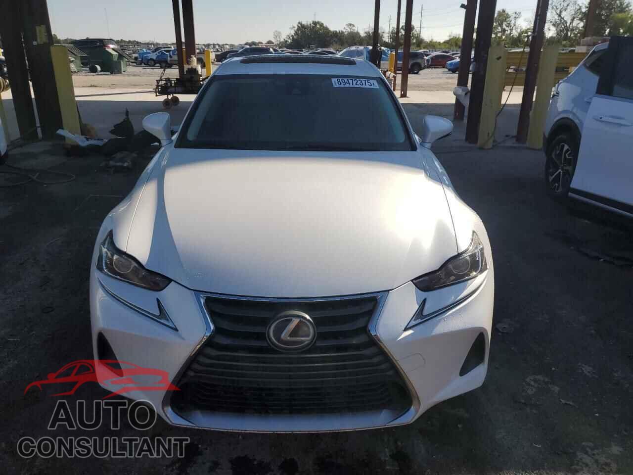 LEXUS IS 2017 - JTHBA1D23H5059614