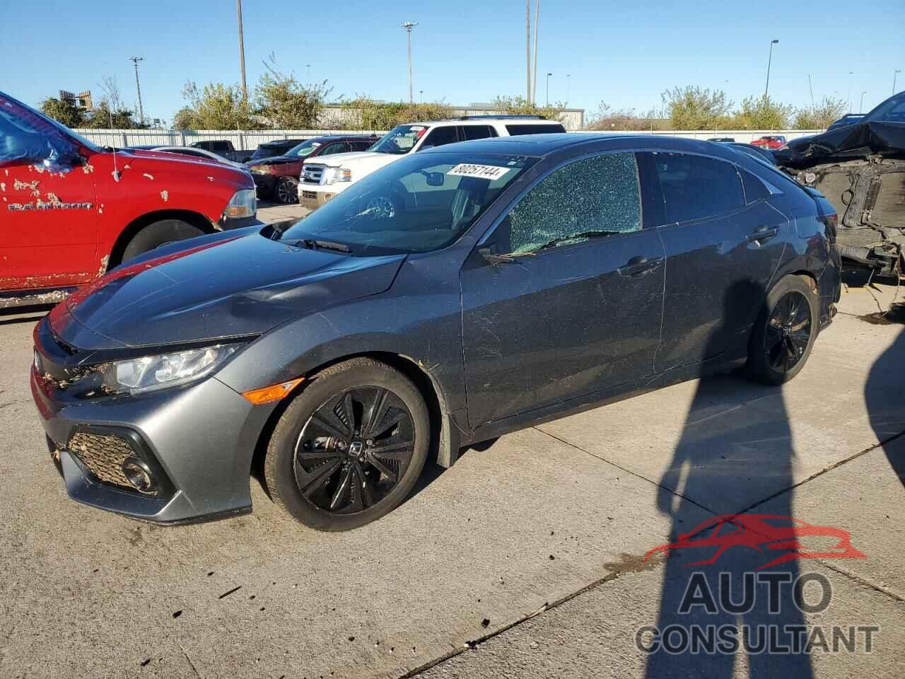 HONDA CIVIC 2018 - SHHFK7H59JU228450