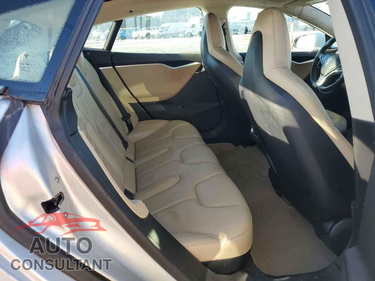 TESLA MODEL S 2013 - 5YJSA1DNXDFP04134