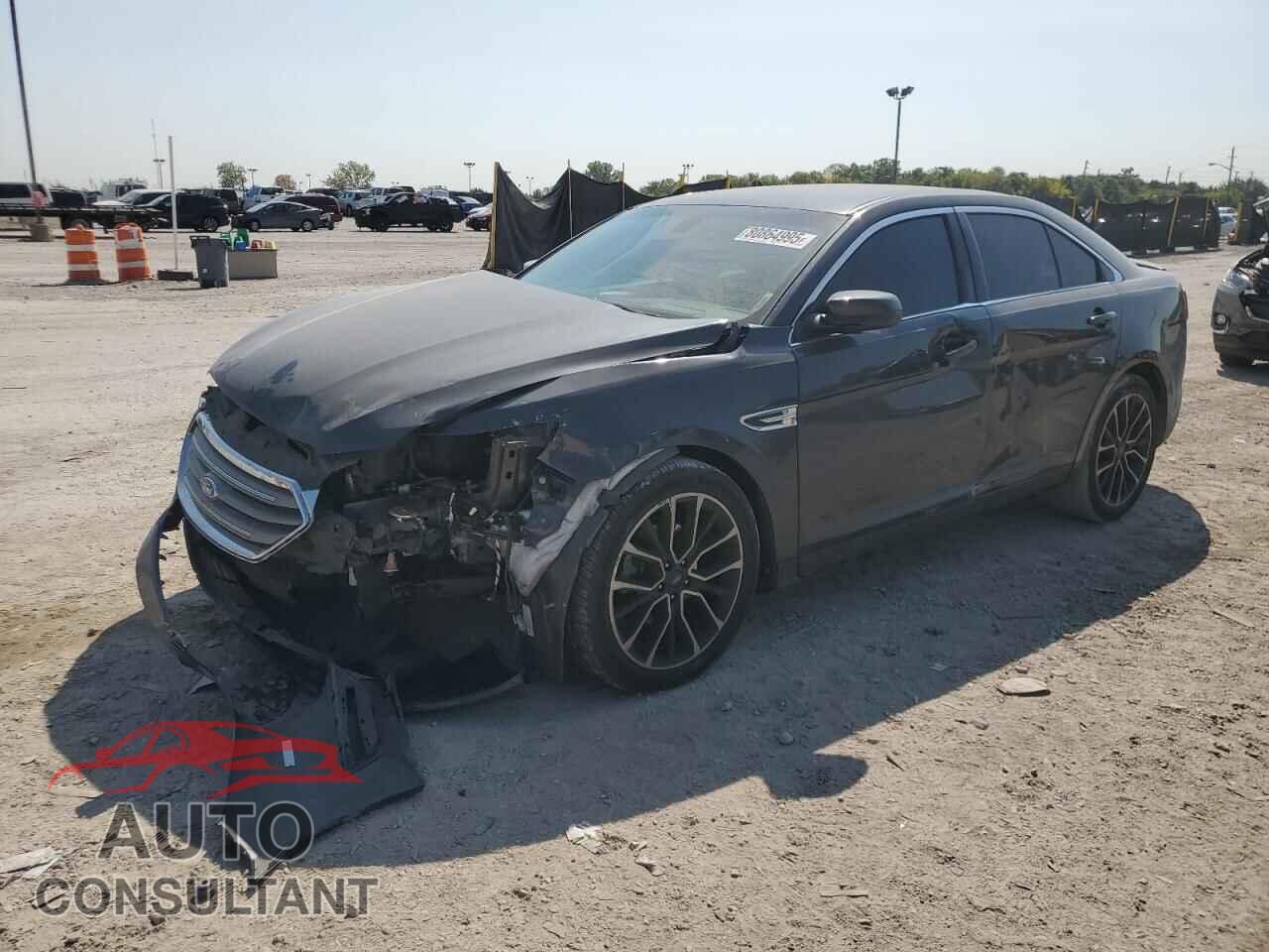 FORD TAURUS 2017 - 1FAHP2E81HG140060