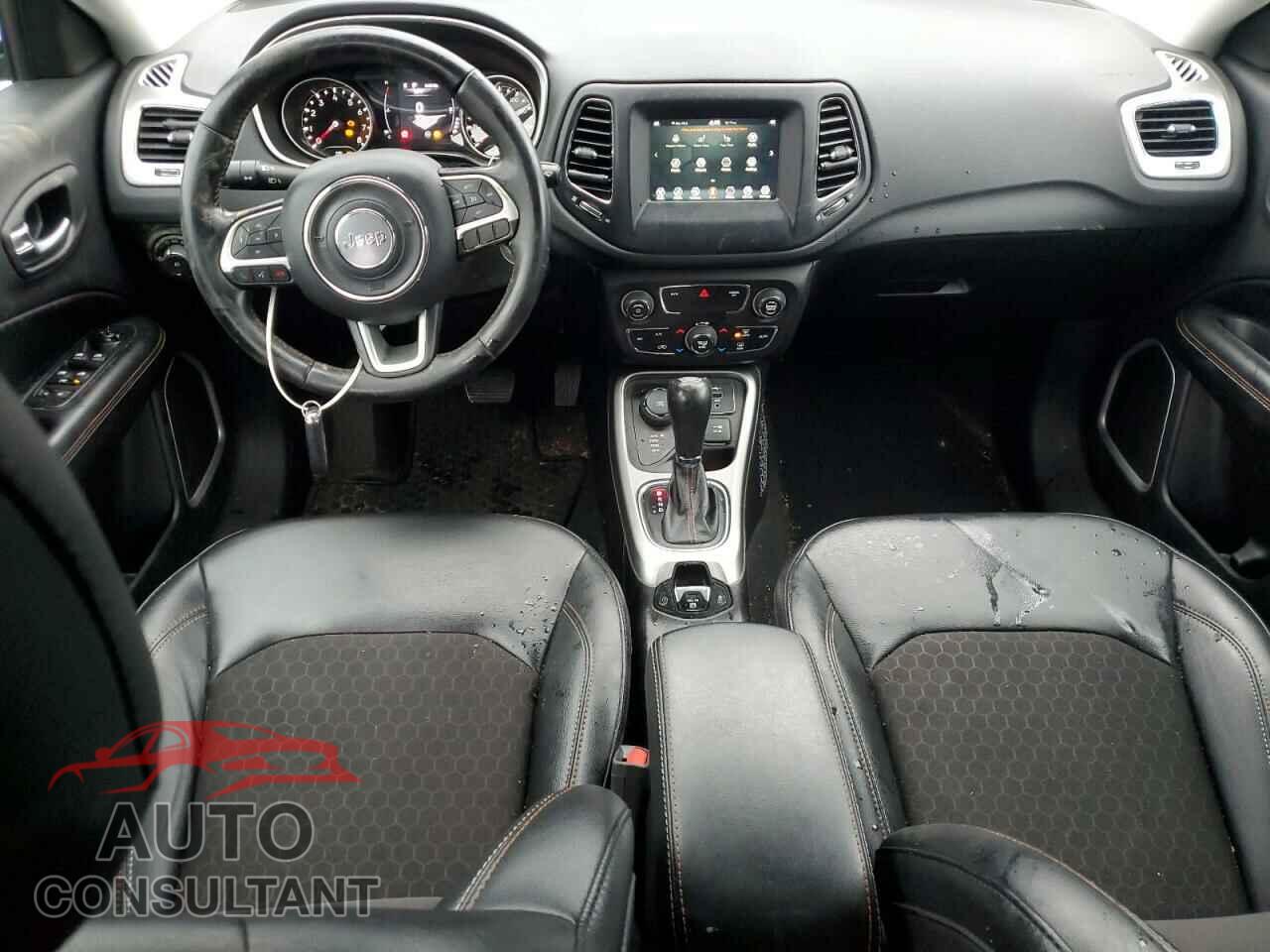 JEEP COMPASS 2020 - 3C4NJDBB7LT153992