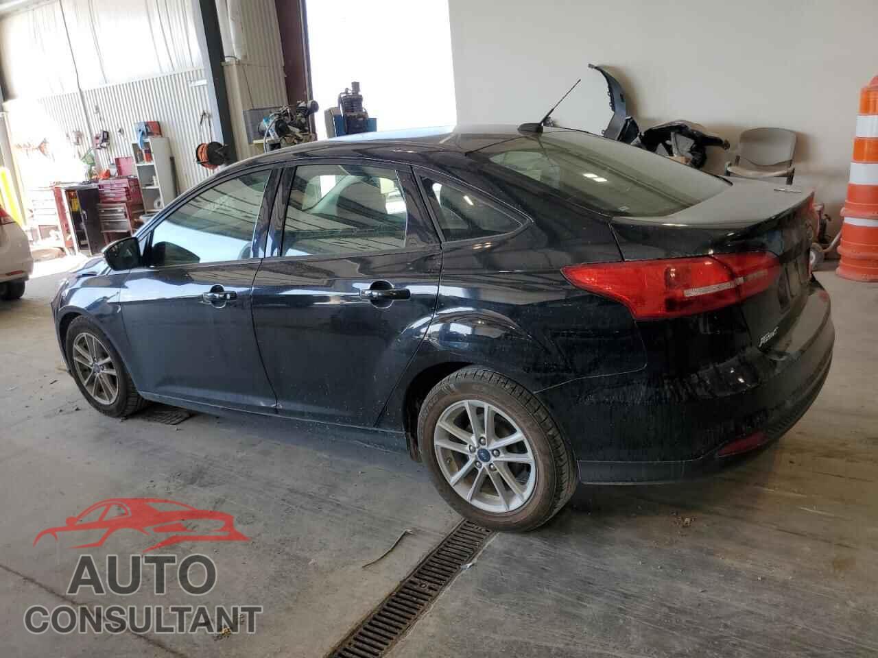 FORD FOCUS 2017 - 1FADP3F24HL288466