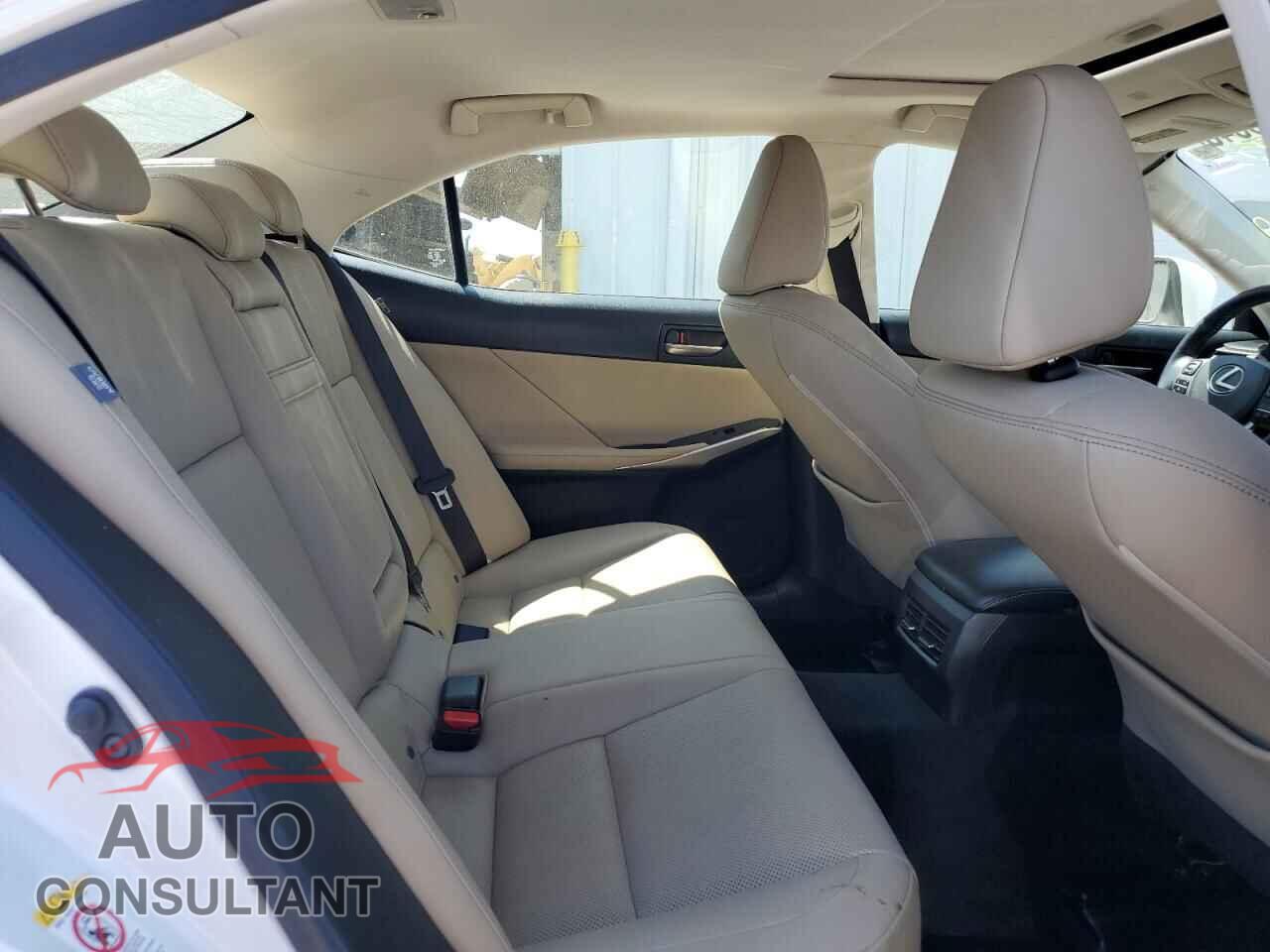LEXUS IS 2019 - JTHBA1D23K5087758