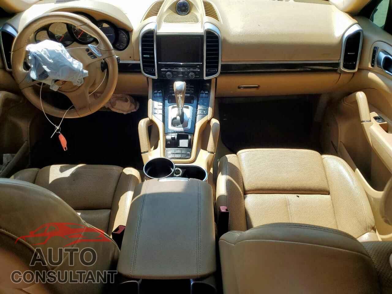 PORSCHE CAYENNE 2012 - WP1AA2A27CLA00317