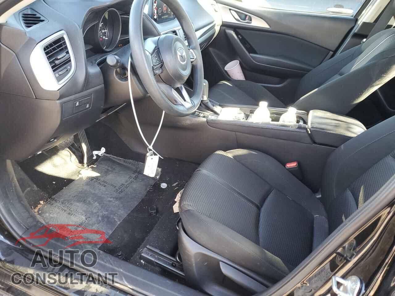 MAZDA 3 2017 - 3MZBN1U76HM103131