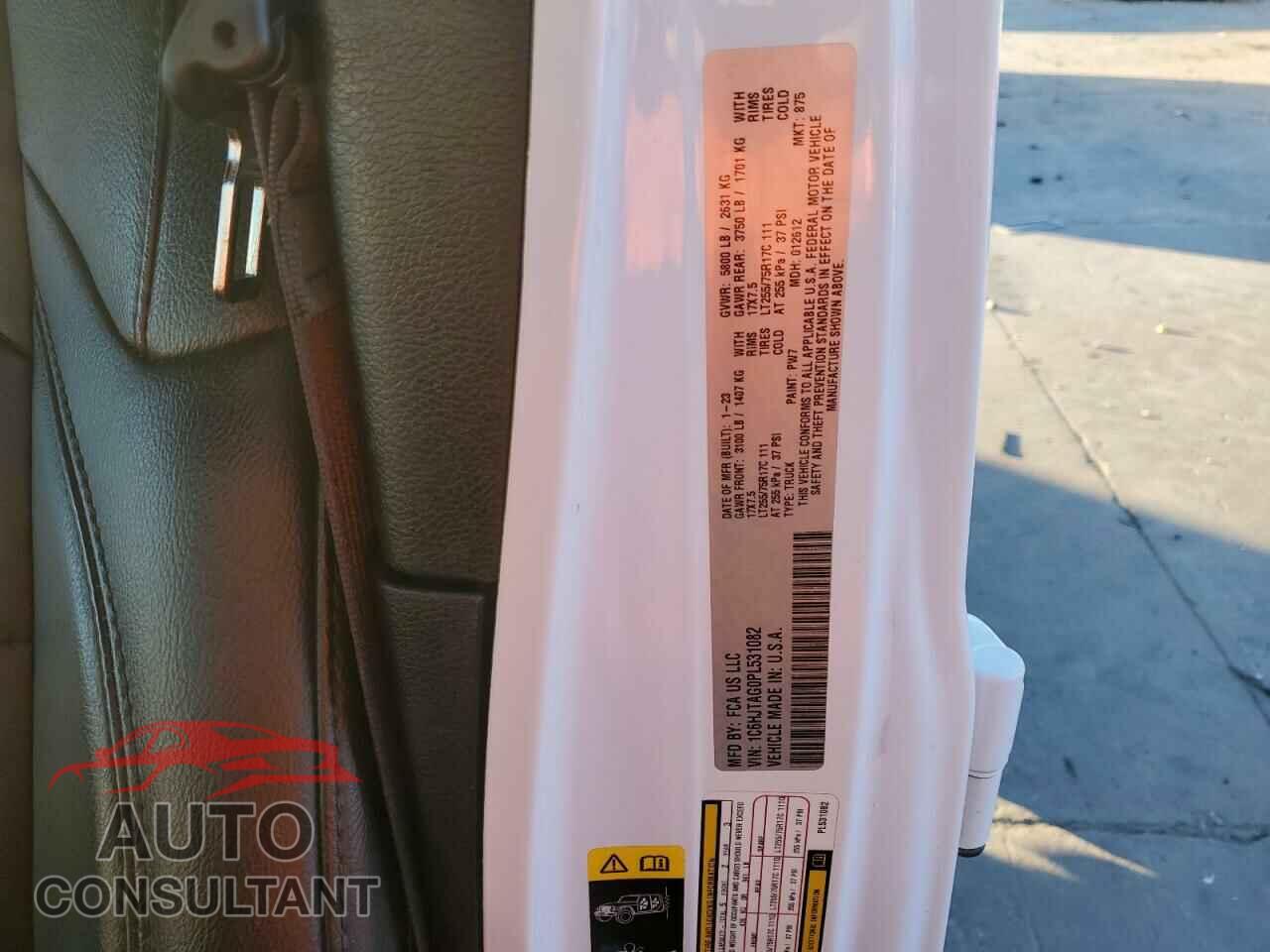 JEEP GLADIATOR 2023 - 1C6HJTAG0PL531082