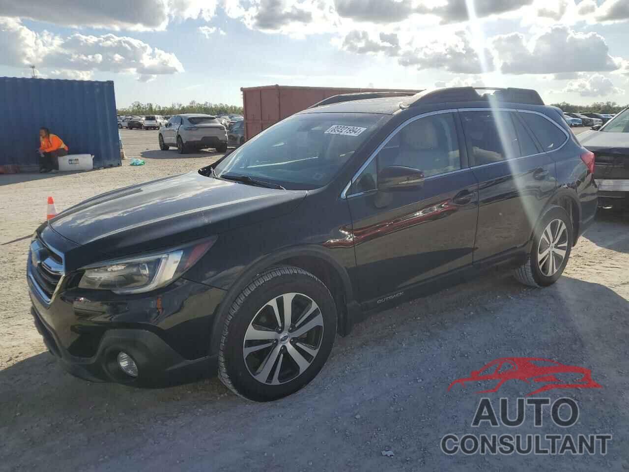 SUBARU OUTBACK 2018 - 4S4BSENC9J3365971