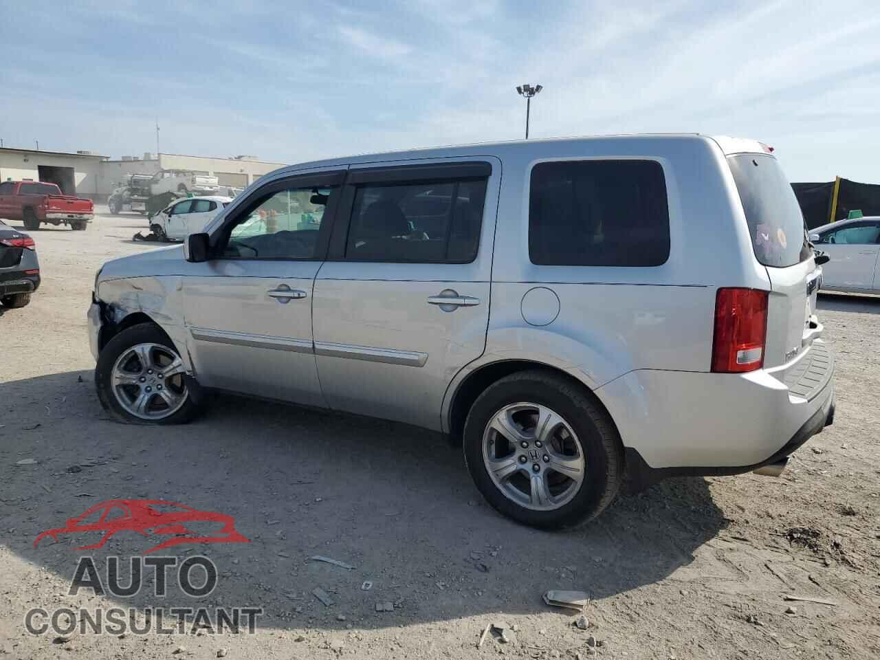 HONDA PILOT 2013 - 5FNYF4H42DB038773