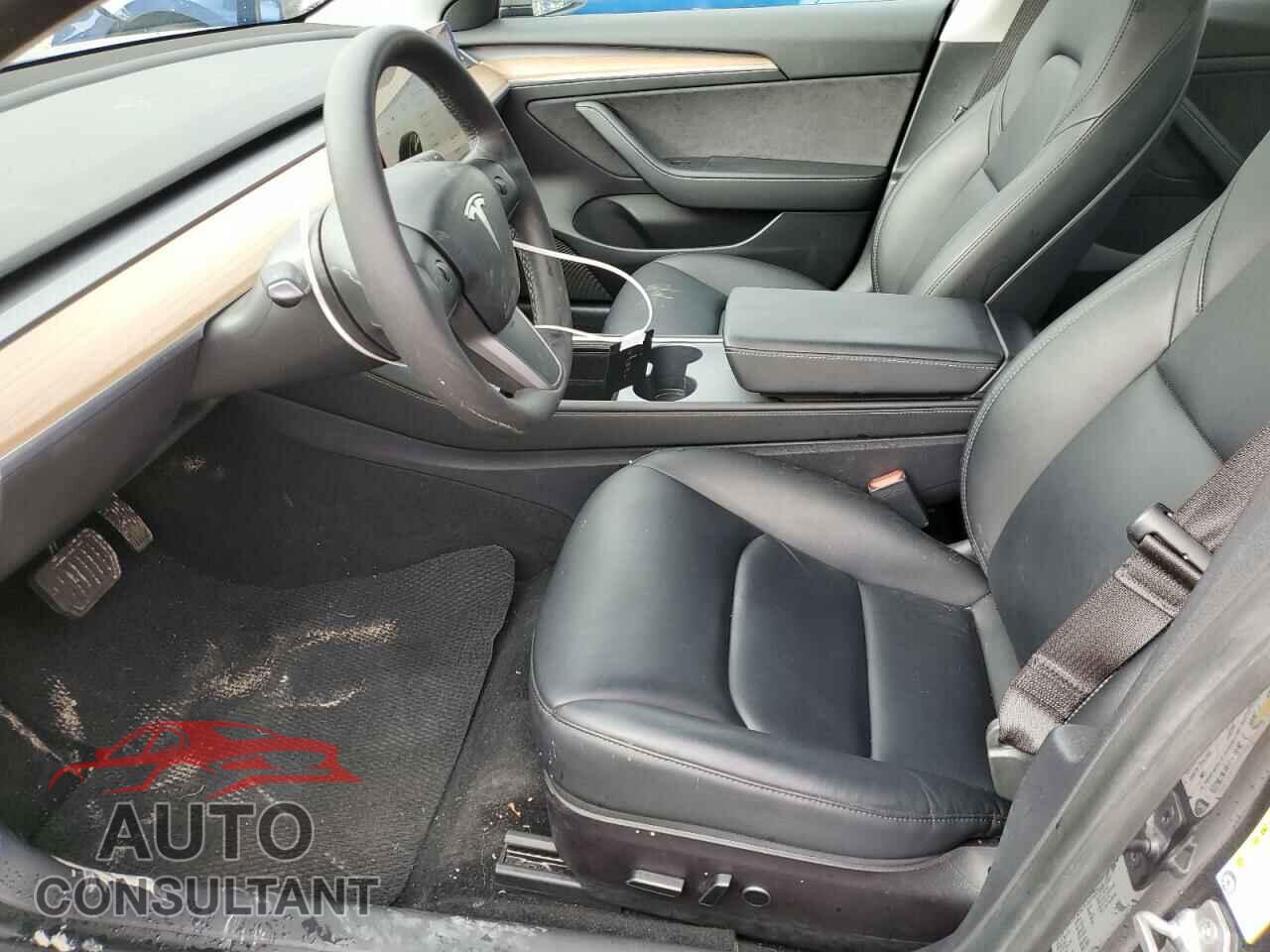 TESLA MODEL 3 2021 - 5YJ3E1EAXMF973397