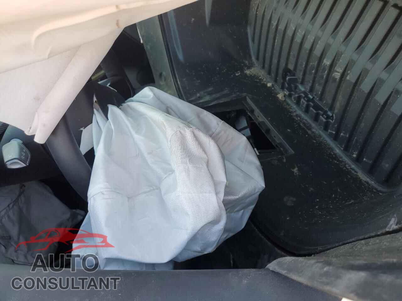 TESLA MODEL Y 2022 - 7SAYGDEE8NF488992
