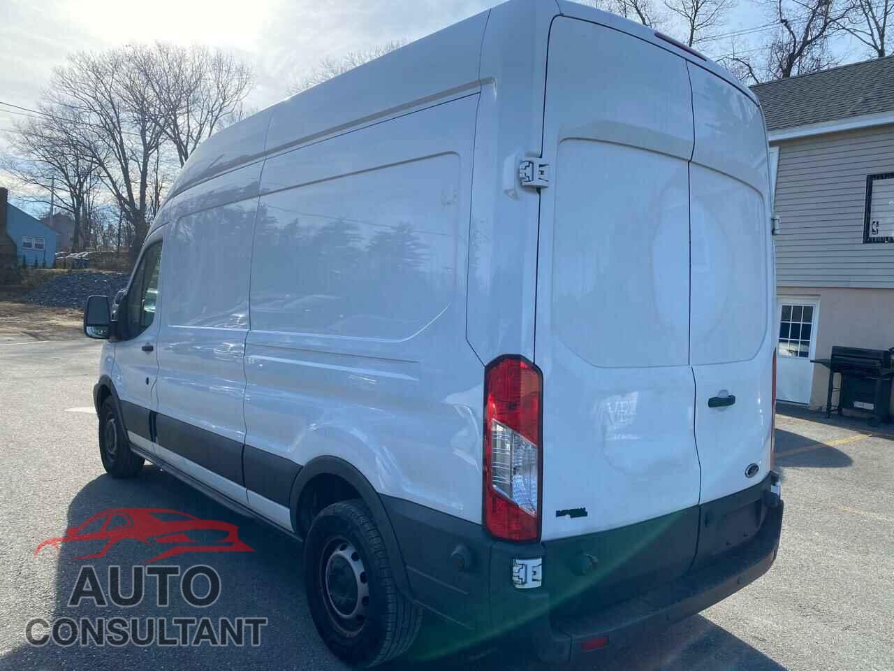 FORD TRANSIT 2017 - 1FTYR2XM6HKA54870
