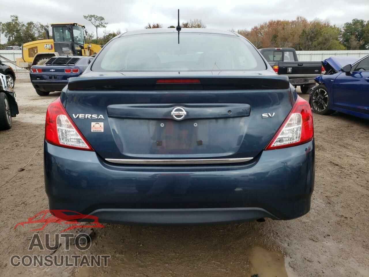 NISSAN VERSA 2017 - 3N1CN7AP1HL879478