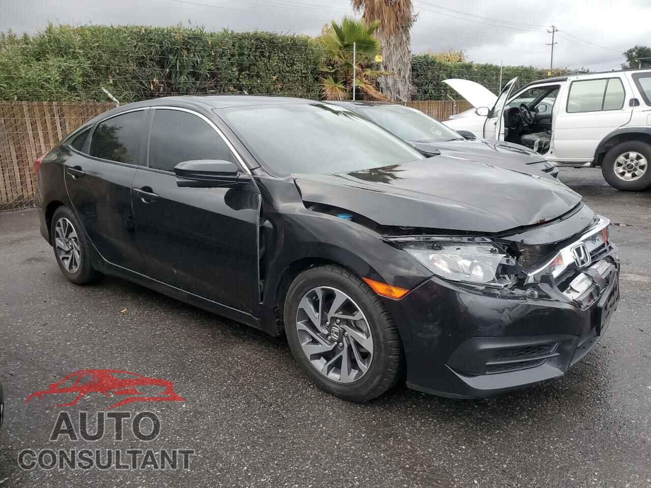 HONDA CIVIC 2018 - 2HGFC2F75JH547846