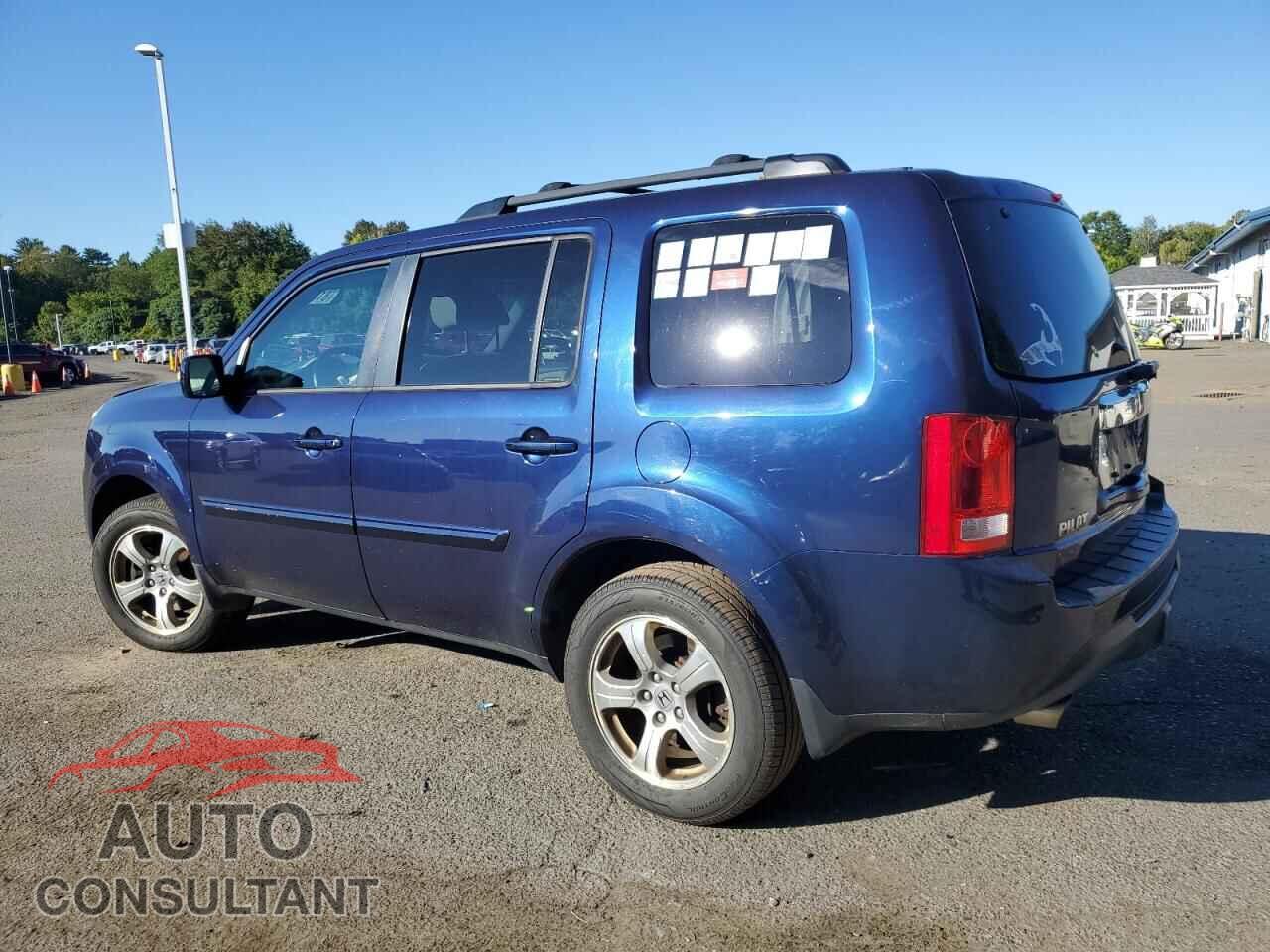 HONDA PILOT 2015 - 5FNYF4H50FB047726