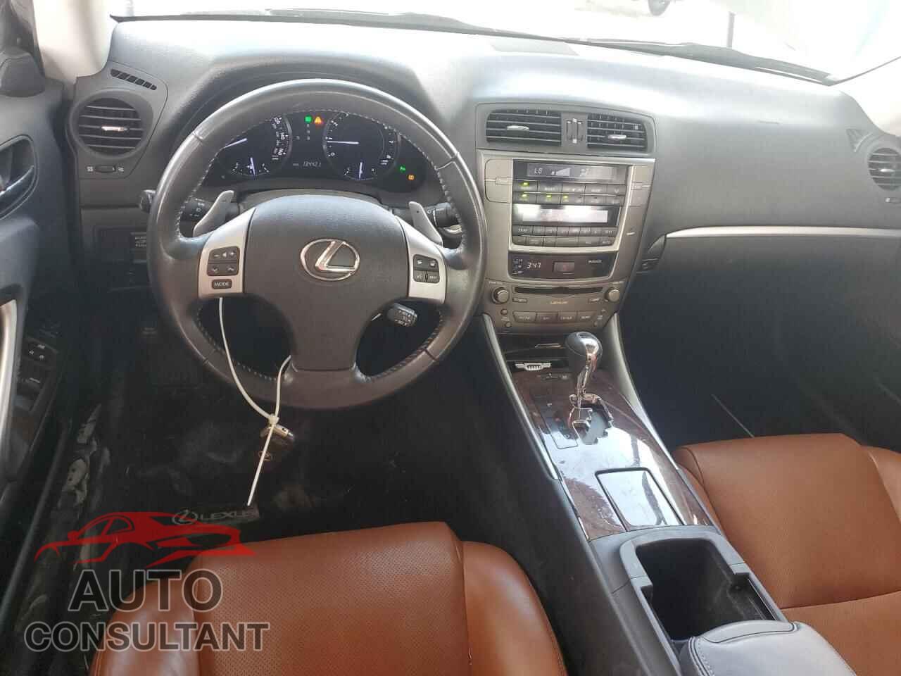 LEXUS IS 2012 - JTHFF2C20C2525925