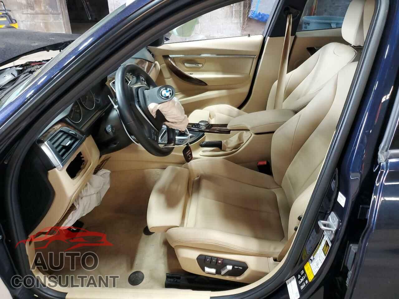 BMW 3 SERIES 2016 - WBA8E3G57GNU02096