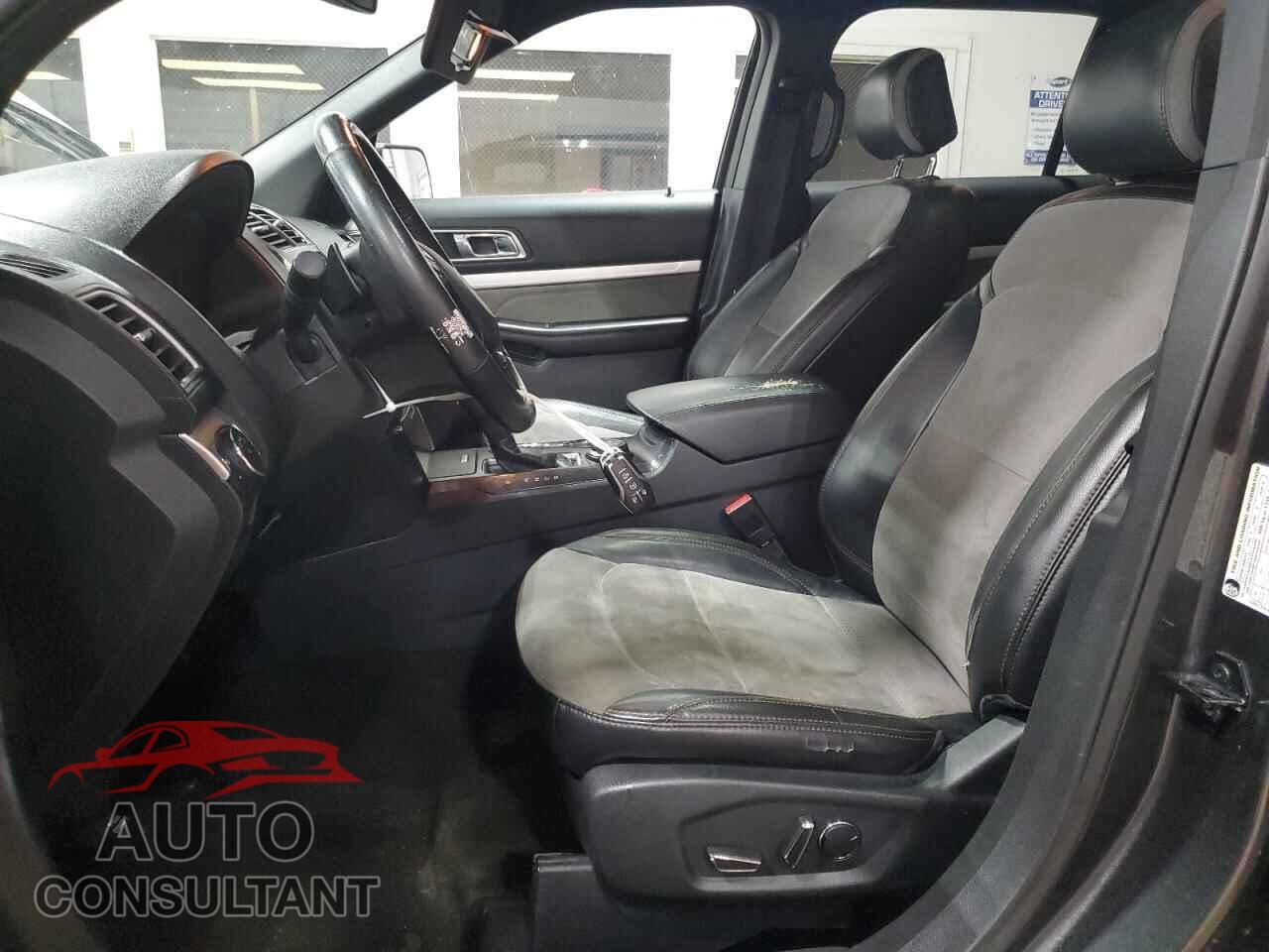 FORD EXPLORER 2017 - 1FM5K8D82HGC75995