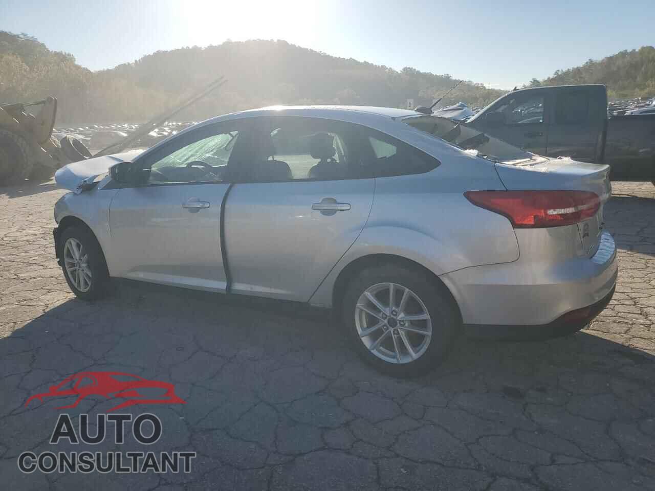 FORD FOCUS 2015 - 1FADP3F23FL345141
