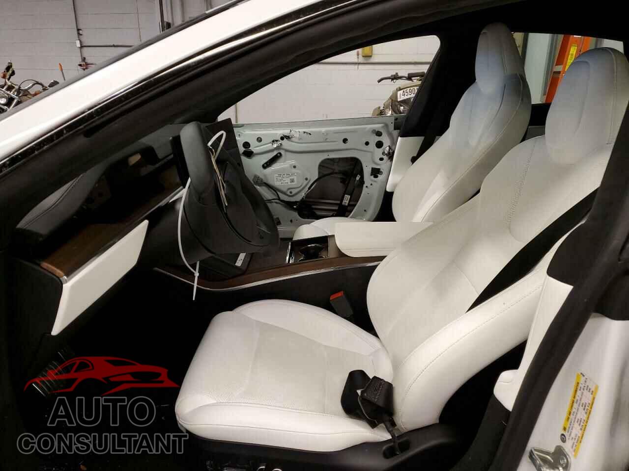 TESLA MODEL S 2023 - 5YJSA1E58PF501634