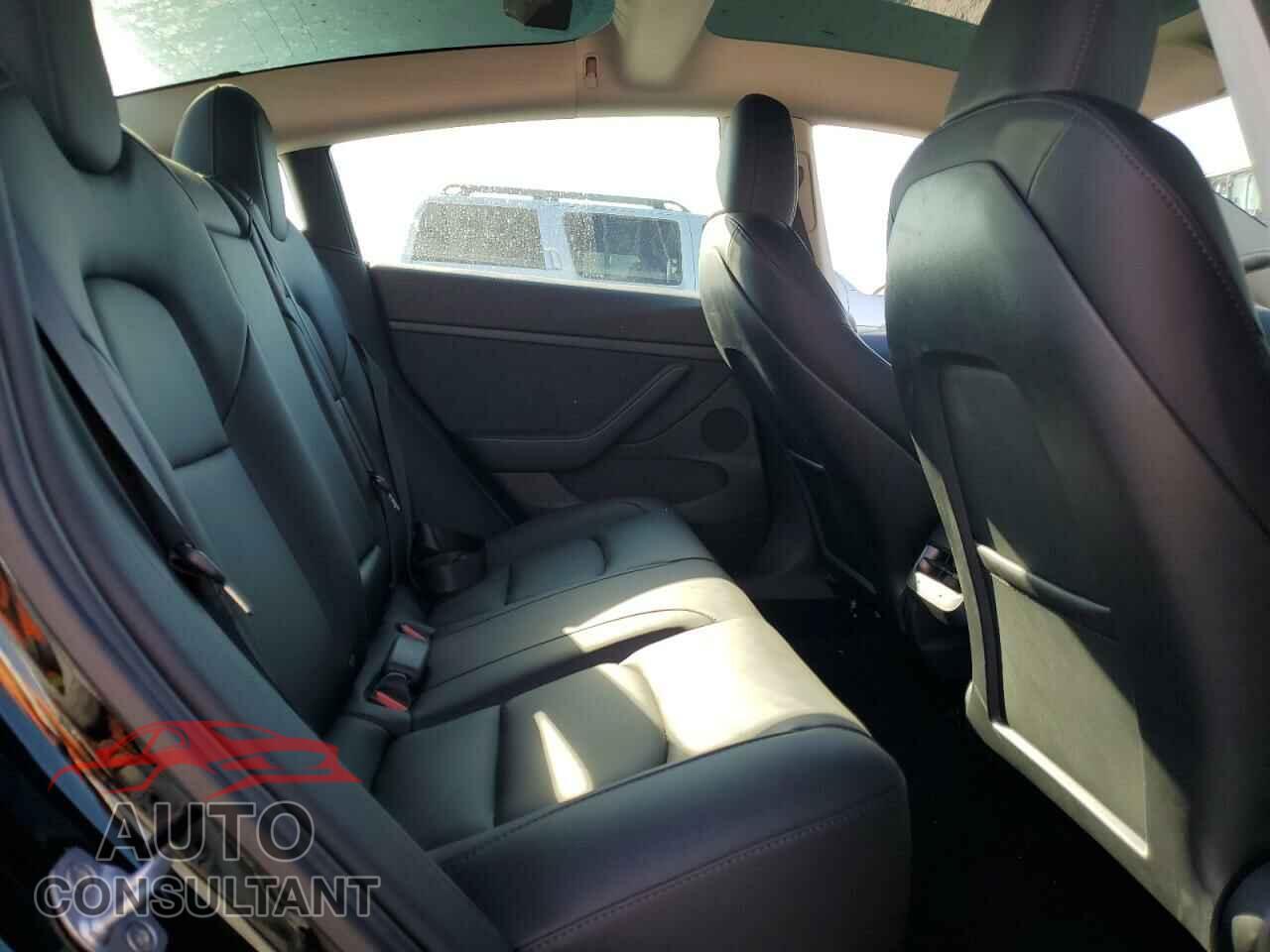 TESLA MODEL 3 2023 - 5YJ3E1EA0PF585308
