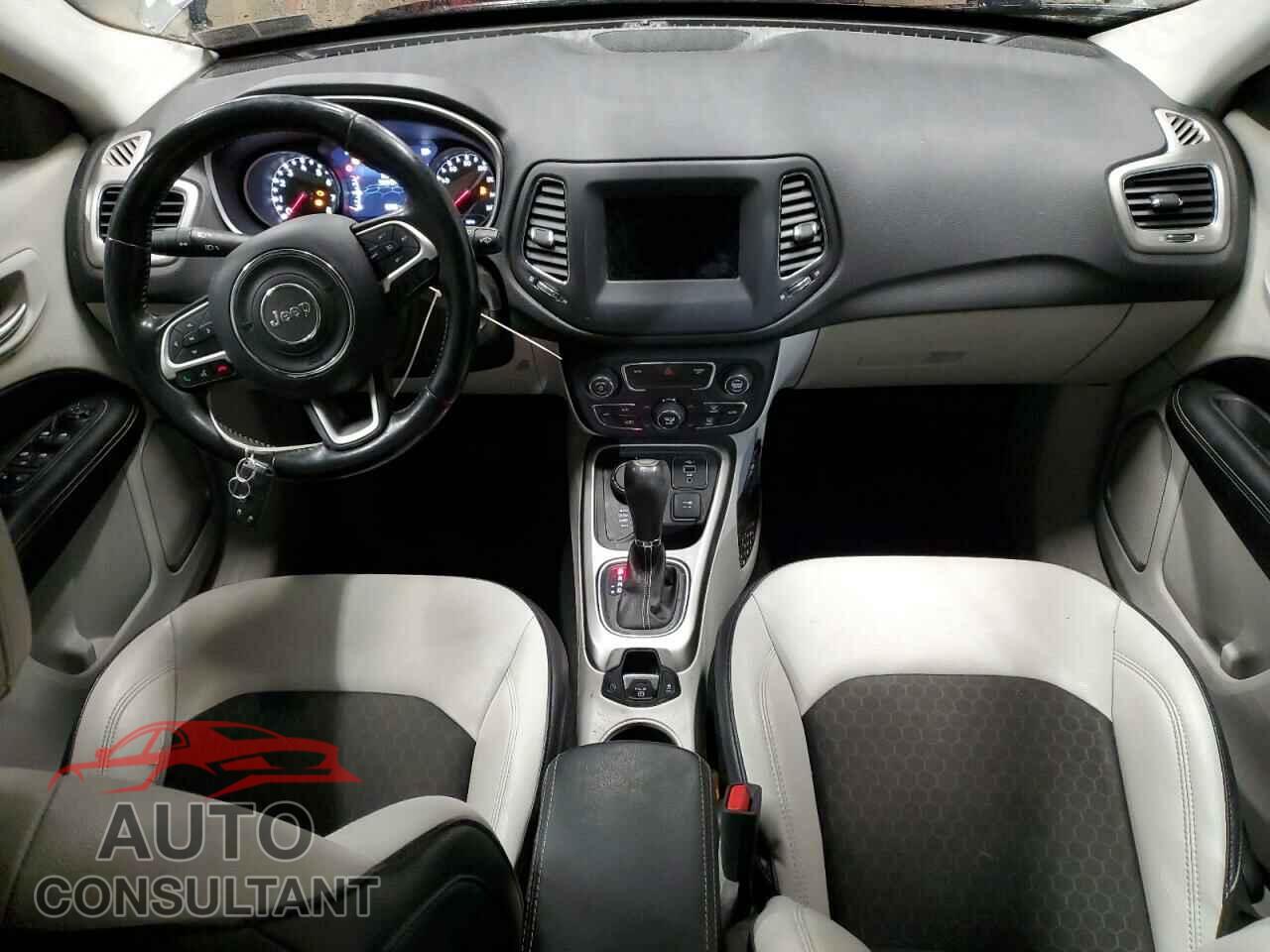 JEEP COMPASS 2019 - 3C4NJDBB2KT841204