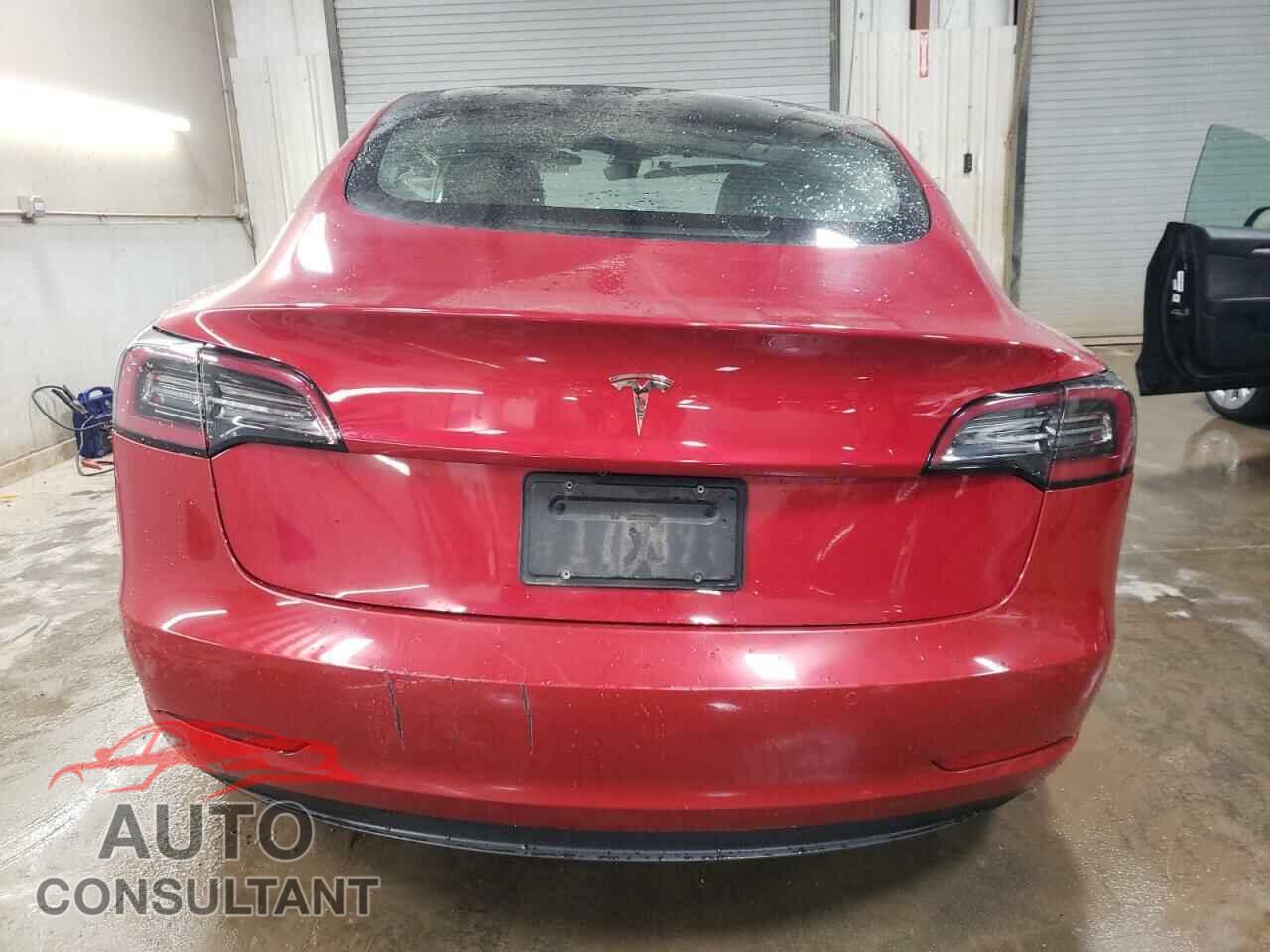 TESLA MODEL 3 2022 - 5YJ3E1EA8NF288011