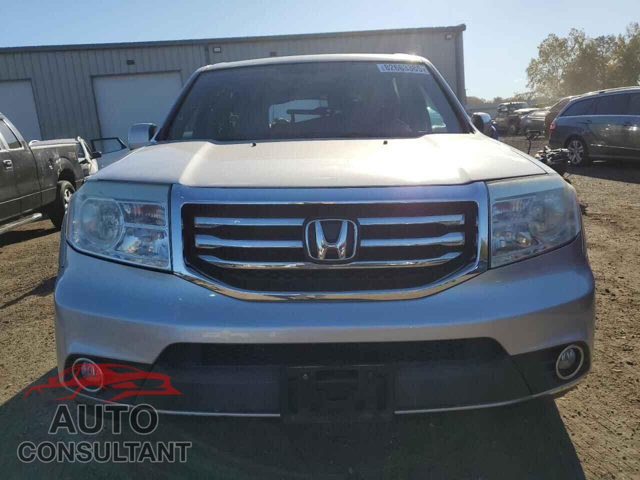 HONDA PILOT 2015 - 5FNYF4H47FB018599