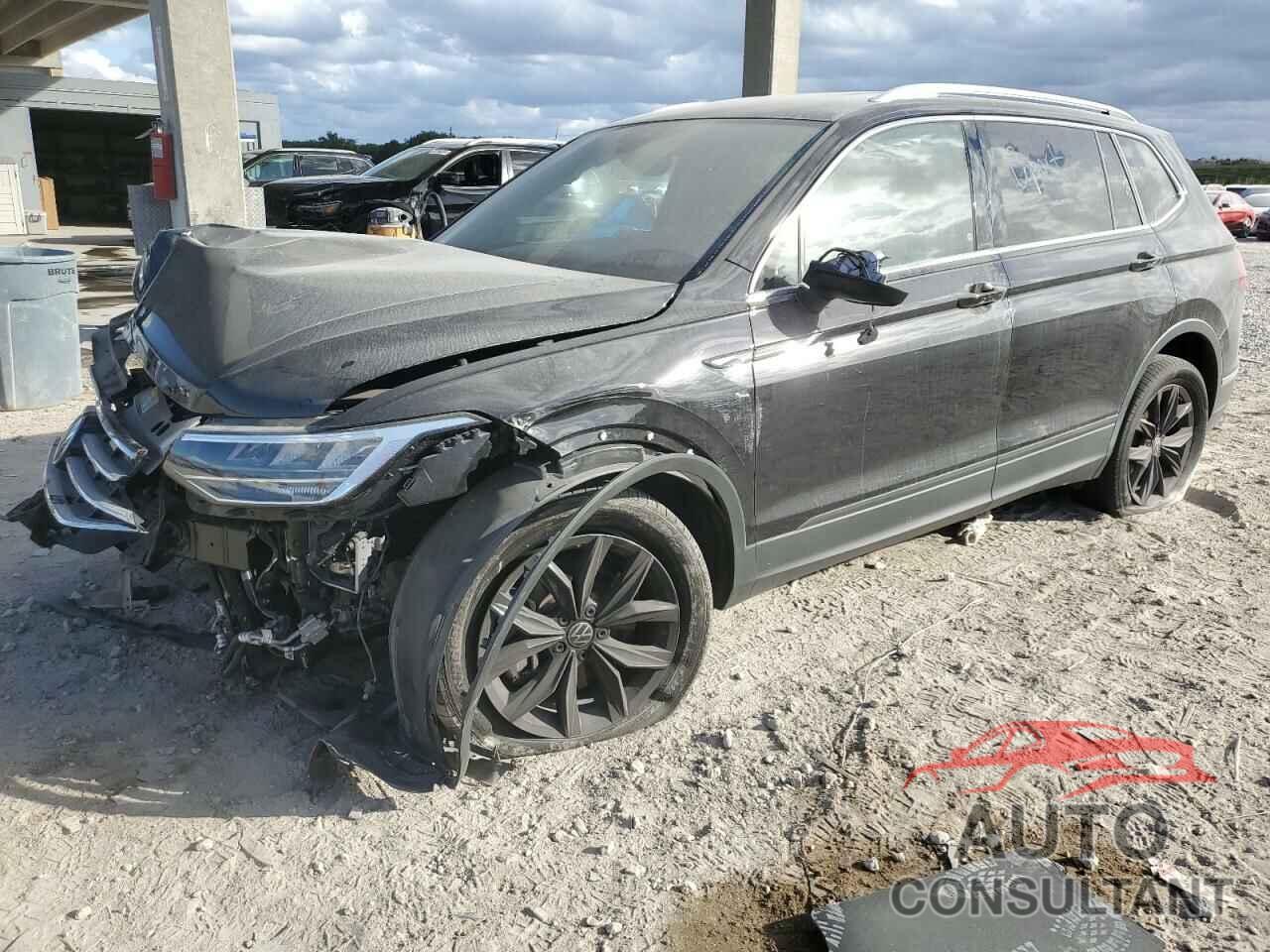 VOLKSWAGEN TIGUAN 2023 - 3VV3B7AXXPM082811