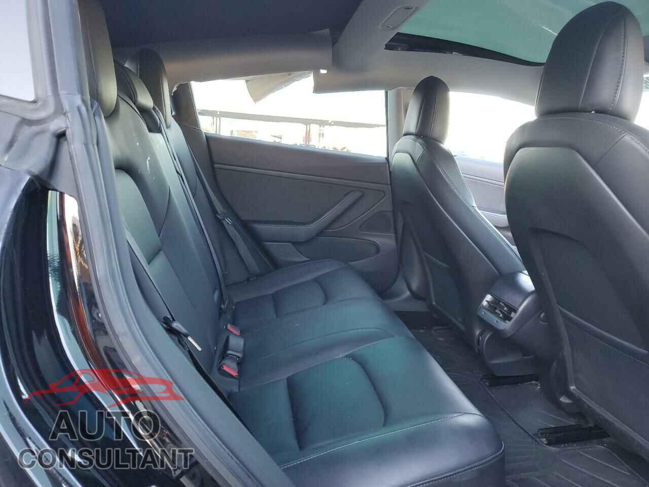 TESLA MODEL 3 2018 - 5YJ3E1EAXJF156412