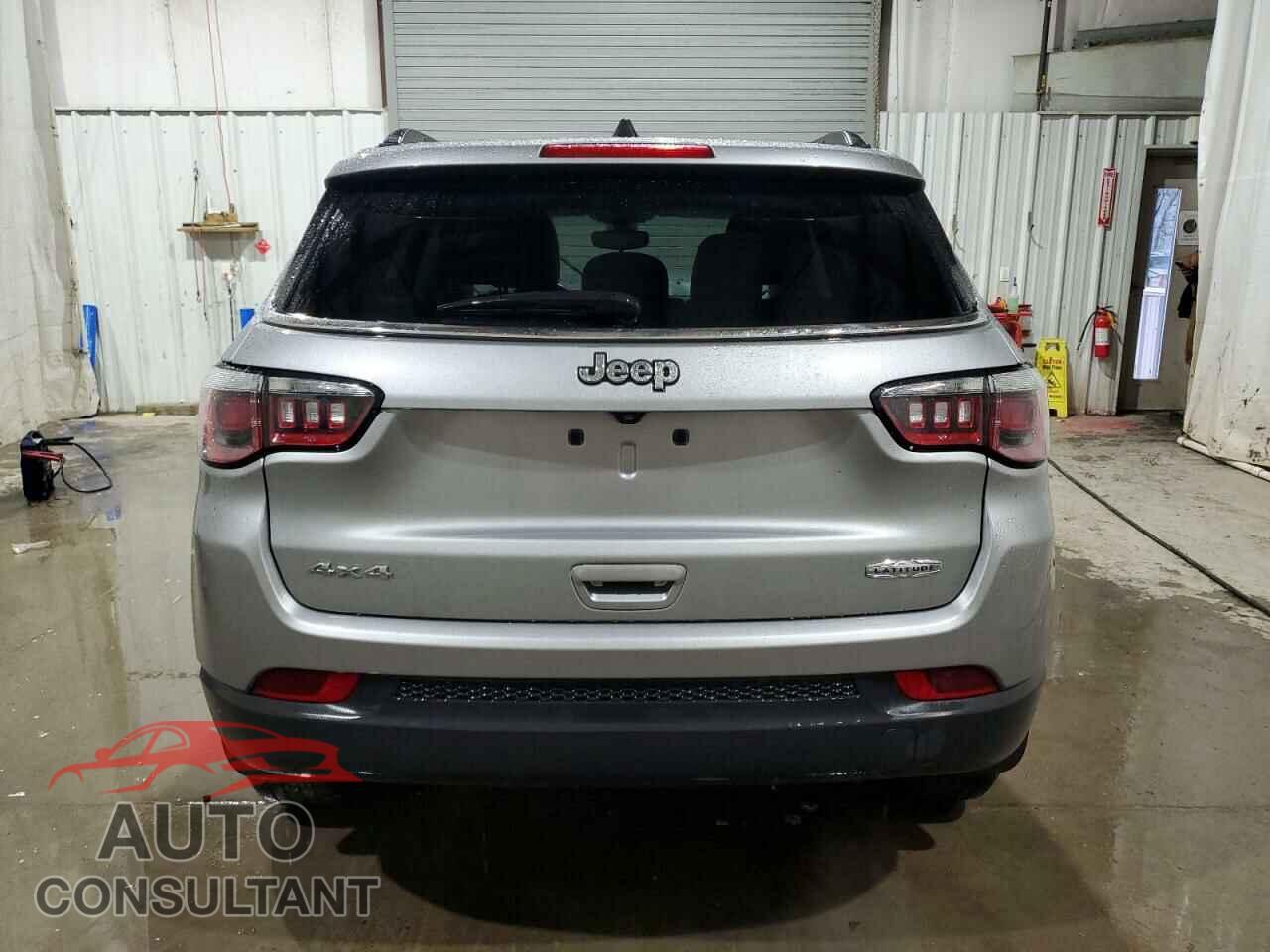 JEEP COMPASS 2020 - 3C4NJDBB0LT156359