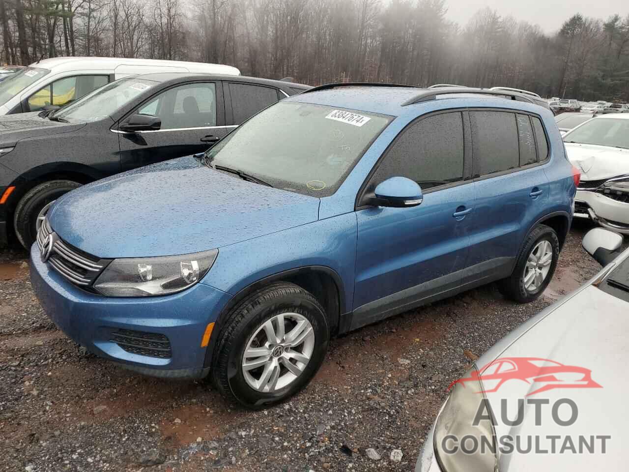 VOLKSWAGEN TIGUAN 2017 - WVGAV7AX4HK020354