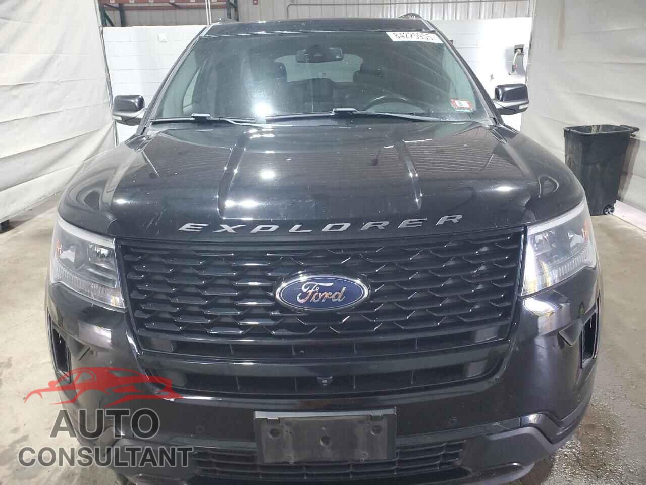 FORD EXPLORER 2018 - 1FM5K8GTXJGB82583