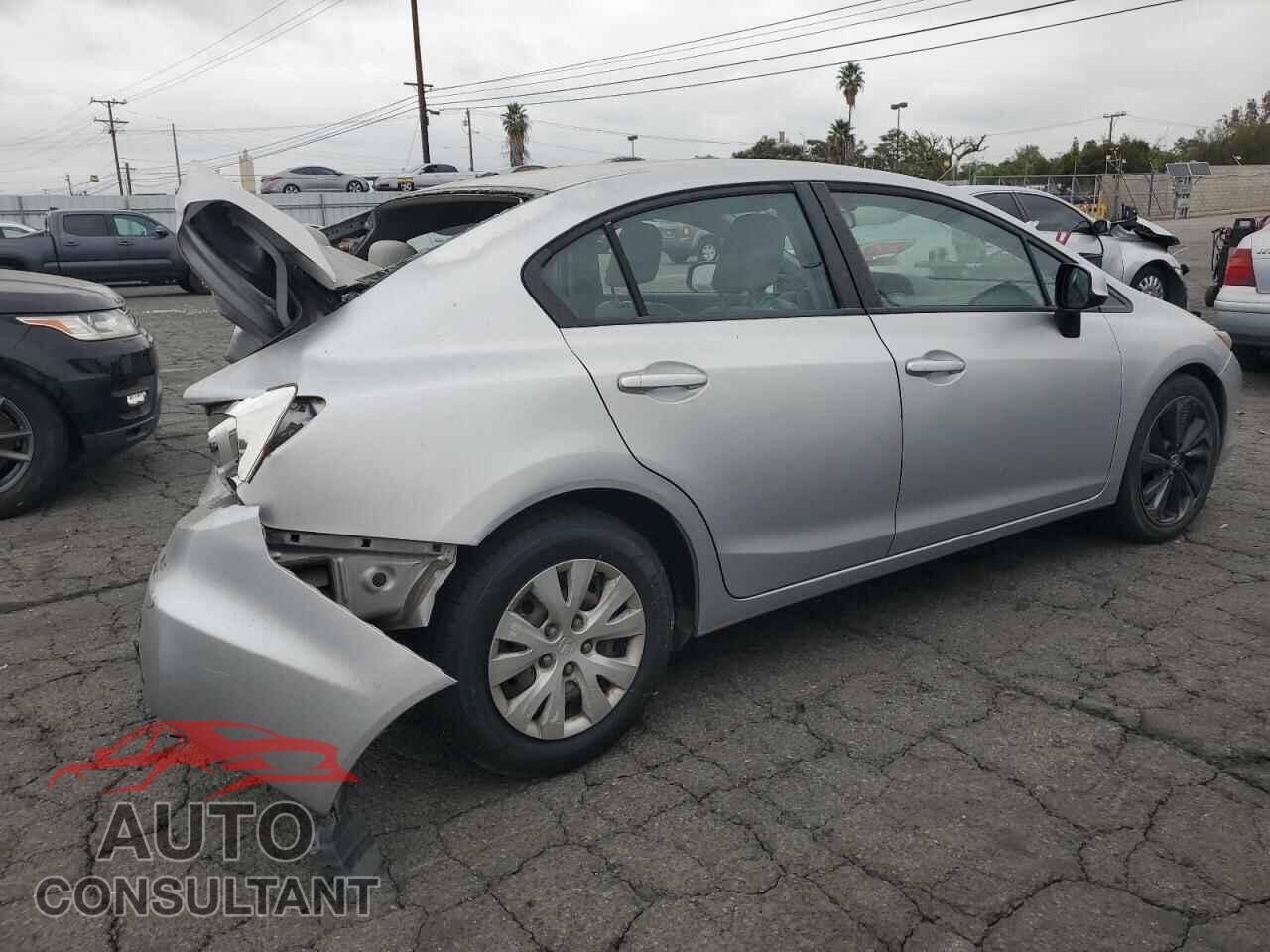 HONDA CIVIC 2012 - 2HGFB2F51CH589905