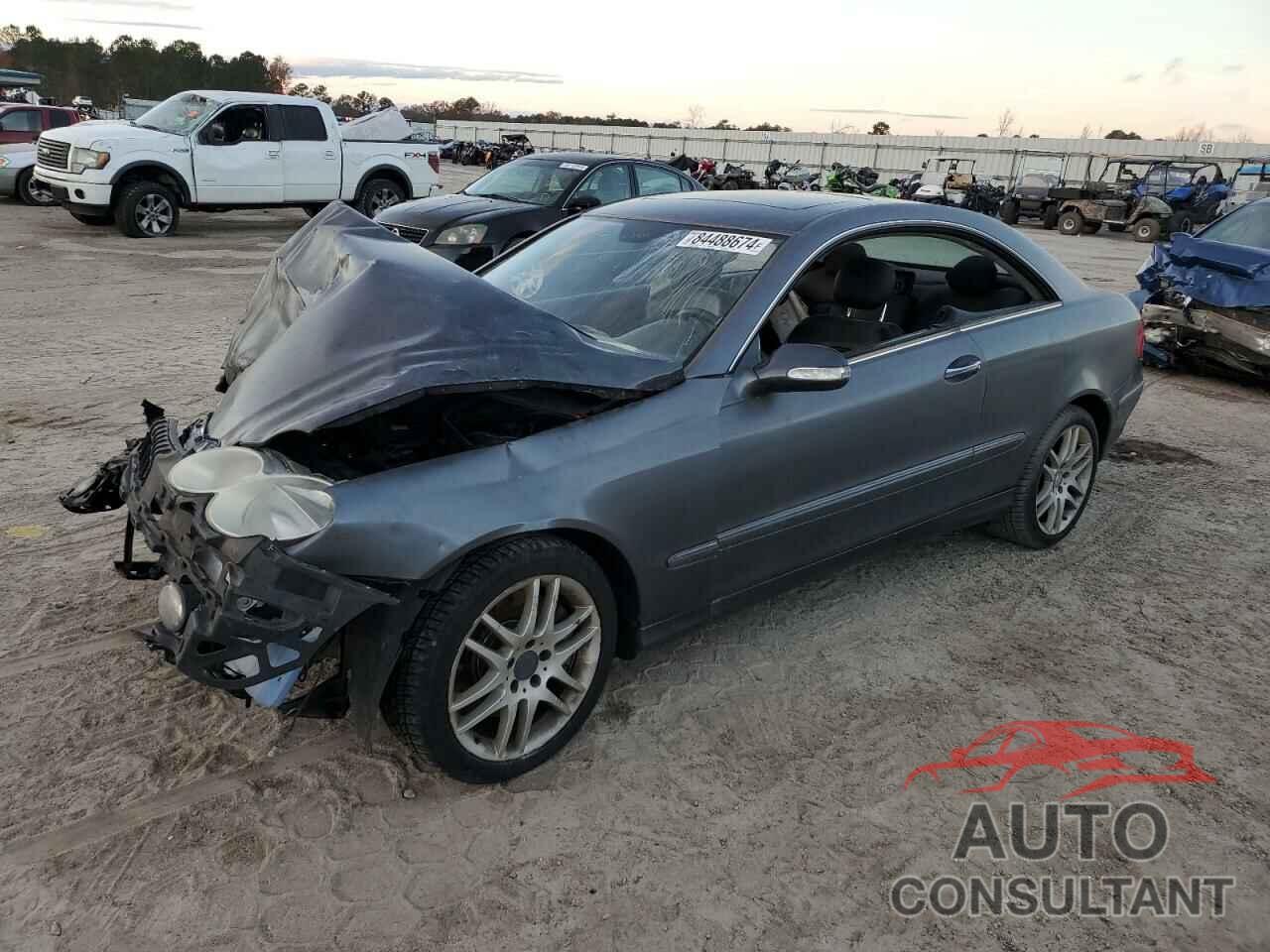 MERCEDES-BENZ CLK-CLASS 2009 - WDBTJ56H39F260812