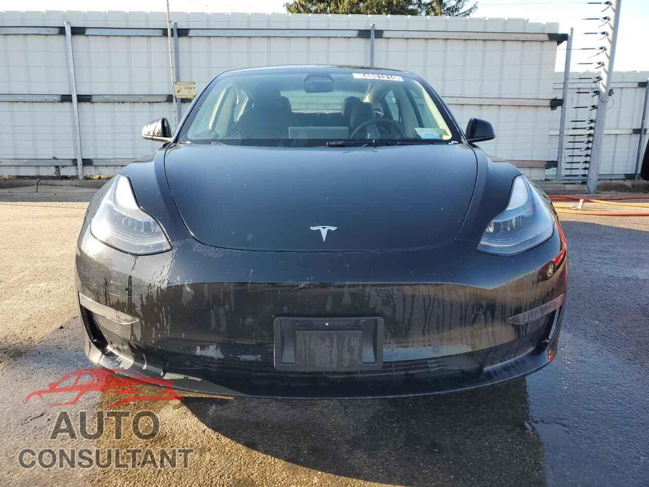 TESLA MODEL 3 2022 - 5YJ3E1EA8NF368537