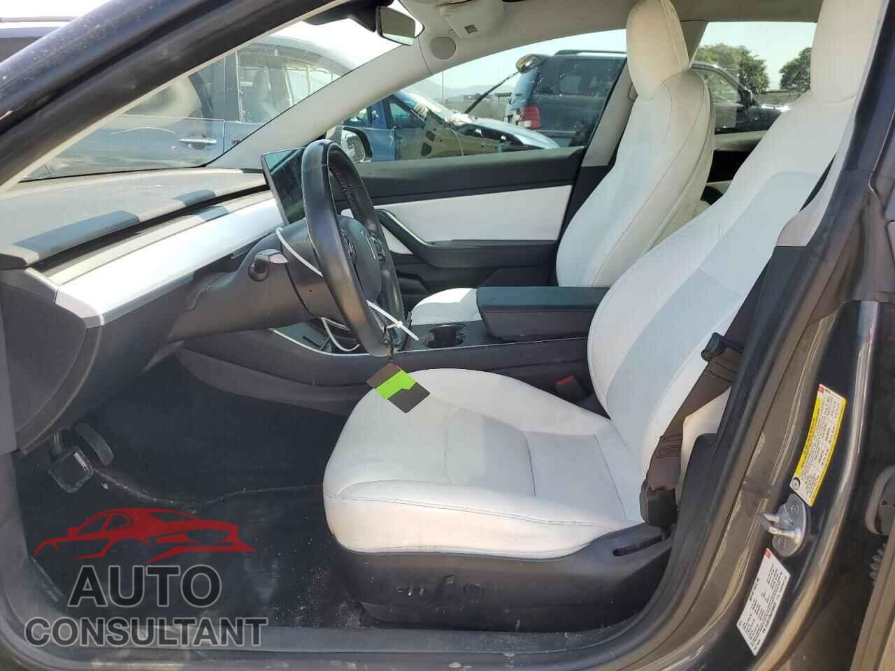 TESLA MODEL 3 2018 - 5YJ3E1EB6JF099425