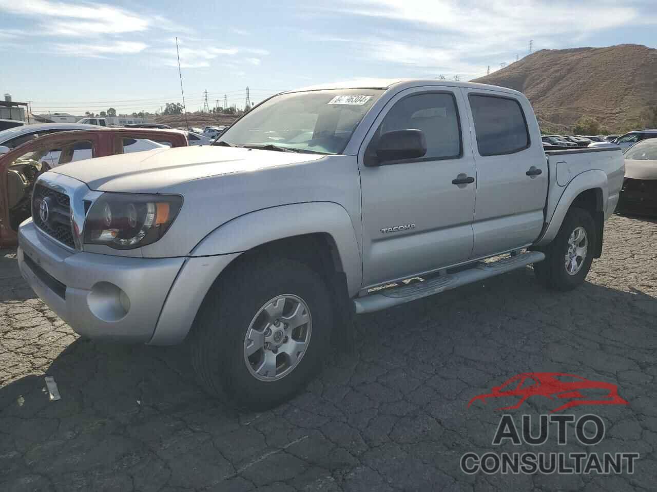 TOYOTA TACOMA 2011 - 3TMJU4GN1BM111965