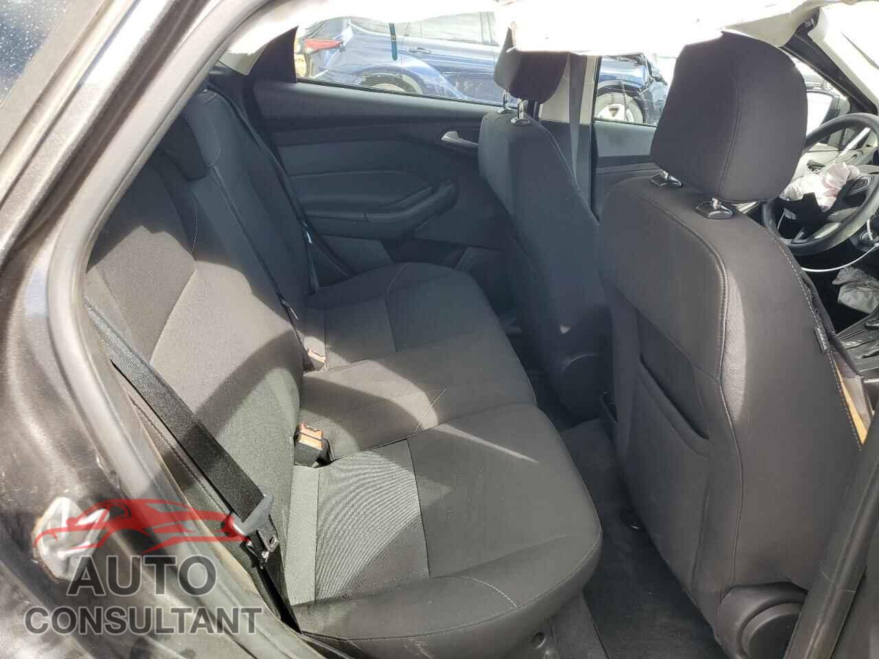 FORD FOCUS 2016 - 1FADP3K22GL315667