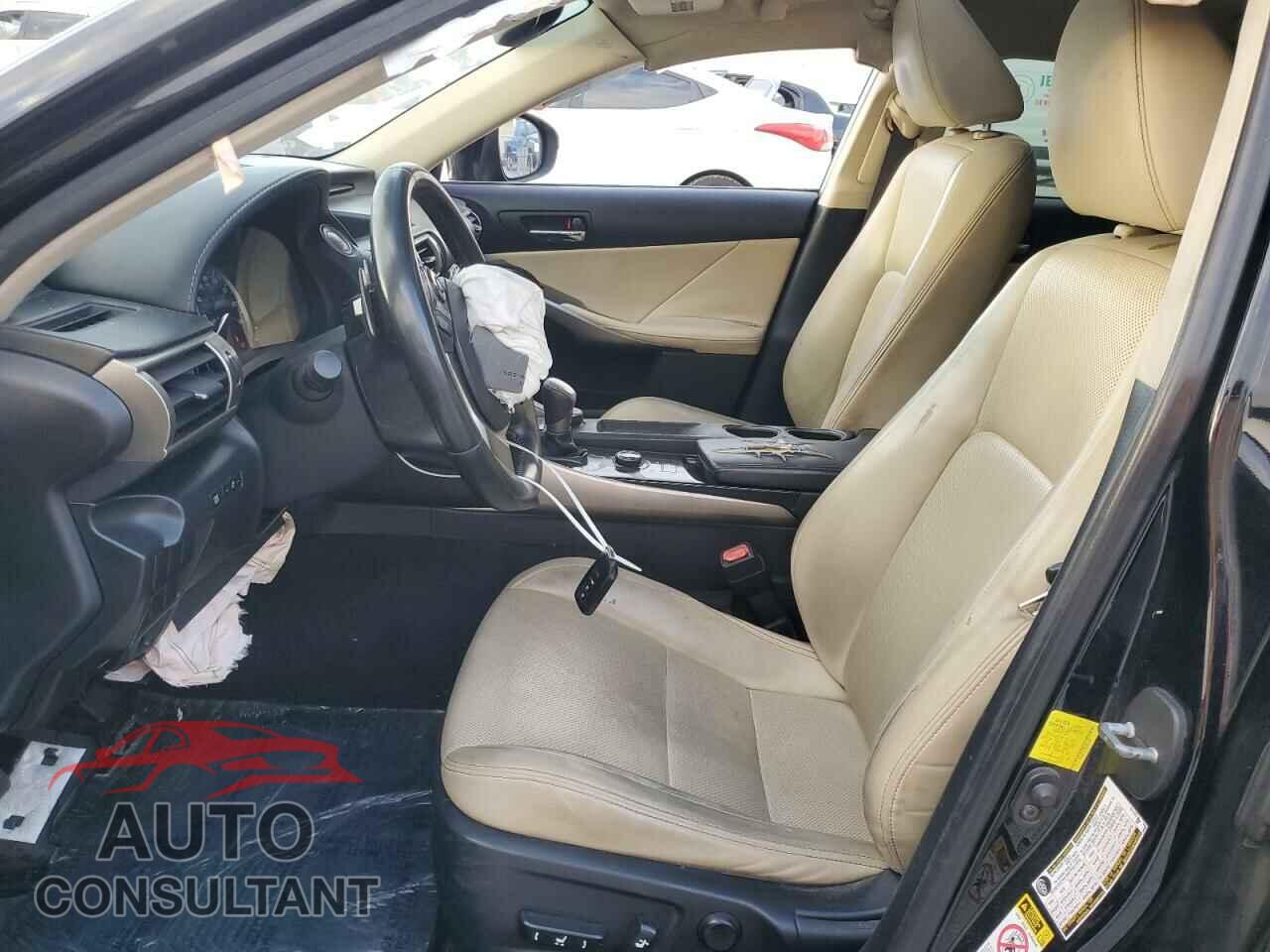 LEXUS IS 2014 - JTHBF1D24E5029356