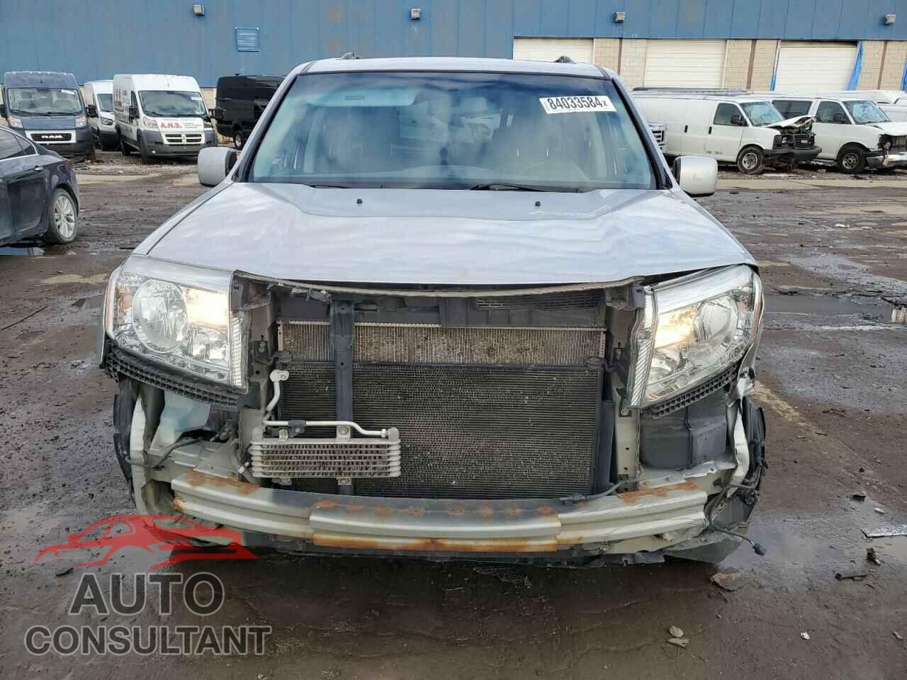HONDA PILOT 2011 - 5FNYF4H50BB047459