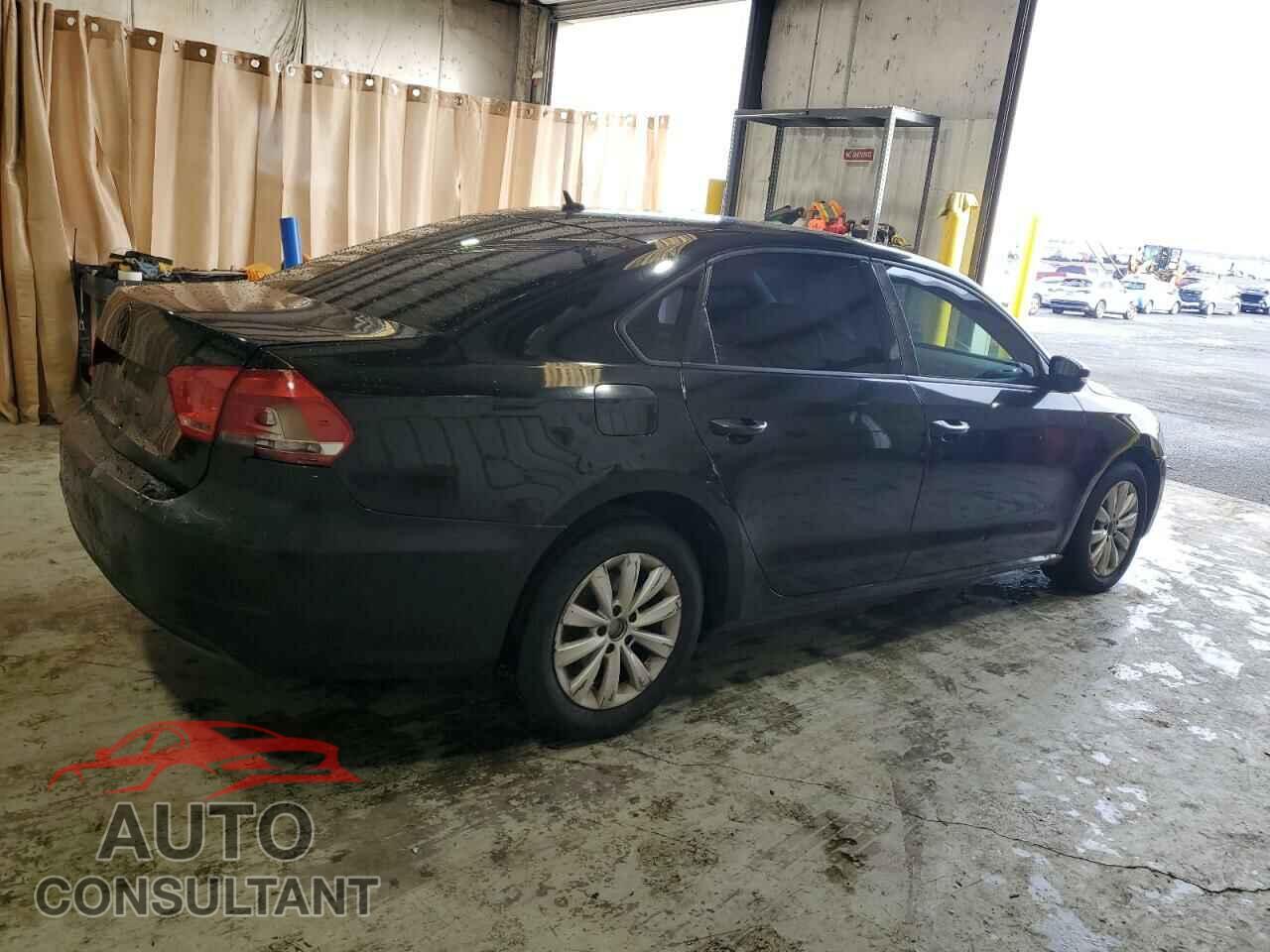 VOLKSWAGEN PASSAT 2013 - 1VWAP7A30DC035351