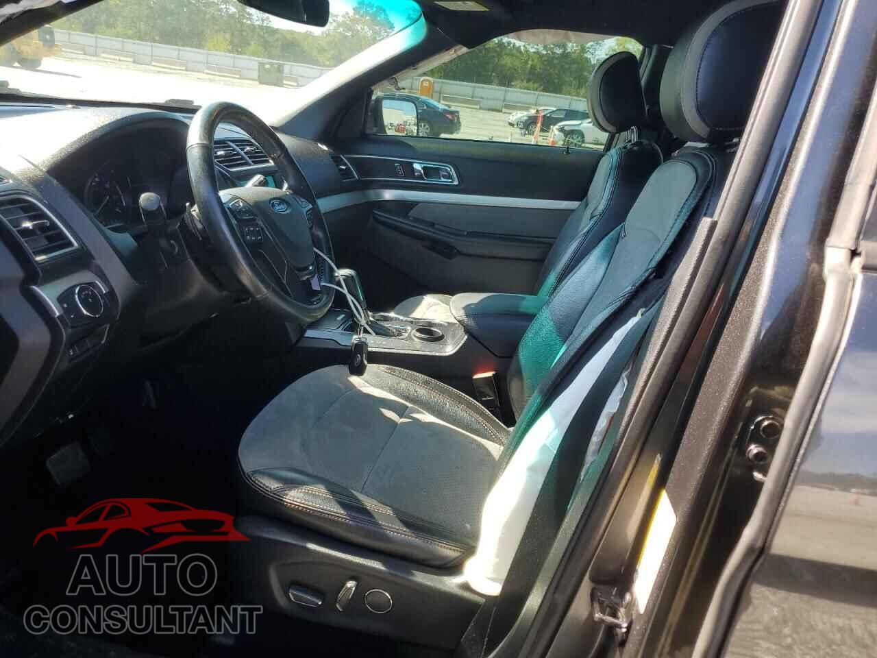 FORD EXPLORER 2017 - 1FM5K7D82HGC12518
