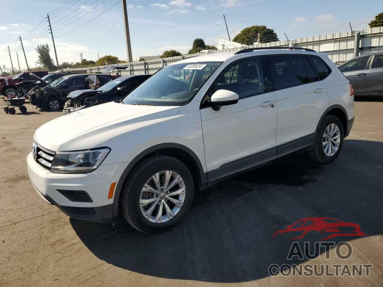 VOLKSWAGEN TIGUAN 2018 - 3VV1B7AX2JM074832