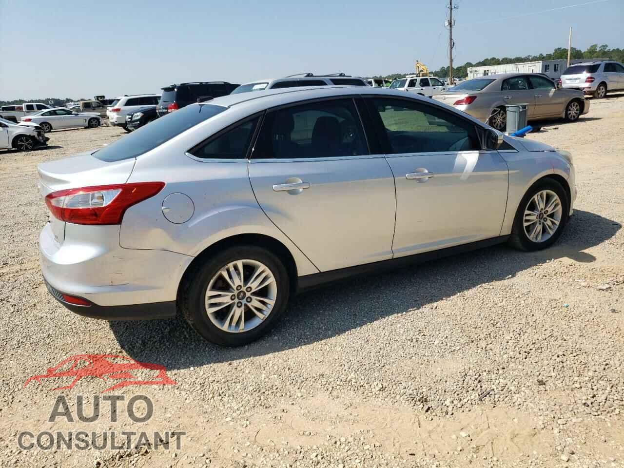 FORD FOCUS 2012 - 1FAHP3H28CL465527