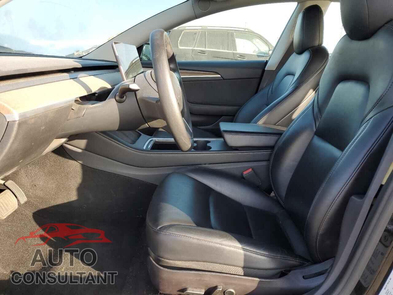 TESLA MODEL 3 2021 - 5YJ3E1EB0MF034820