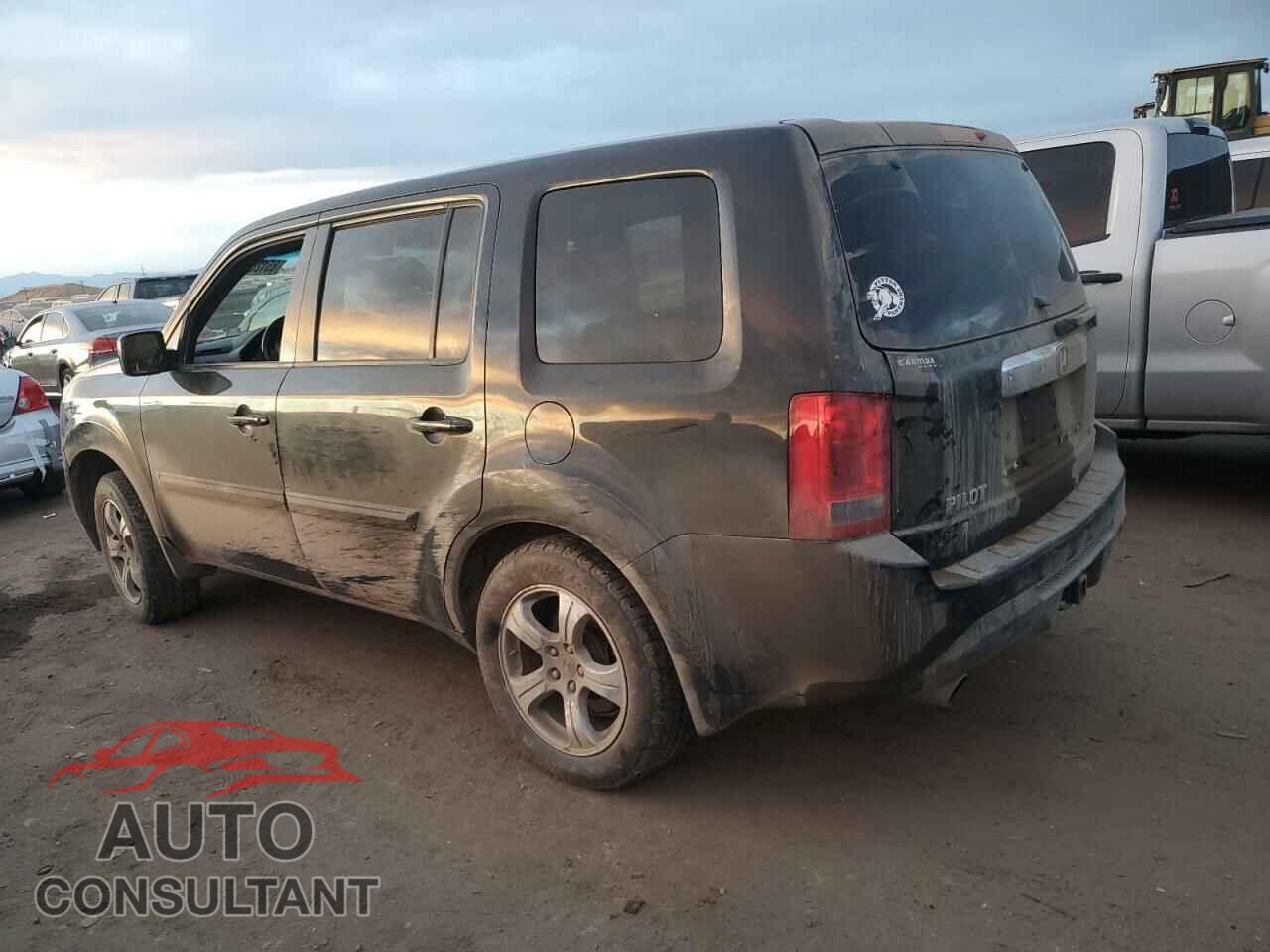 HONDA PILOT 2013 - 5FNYF4H68DB004368