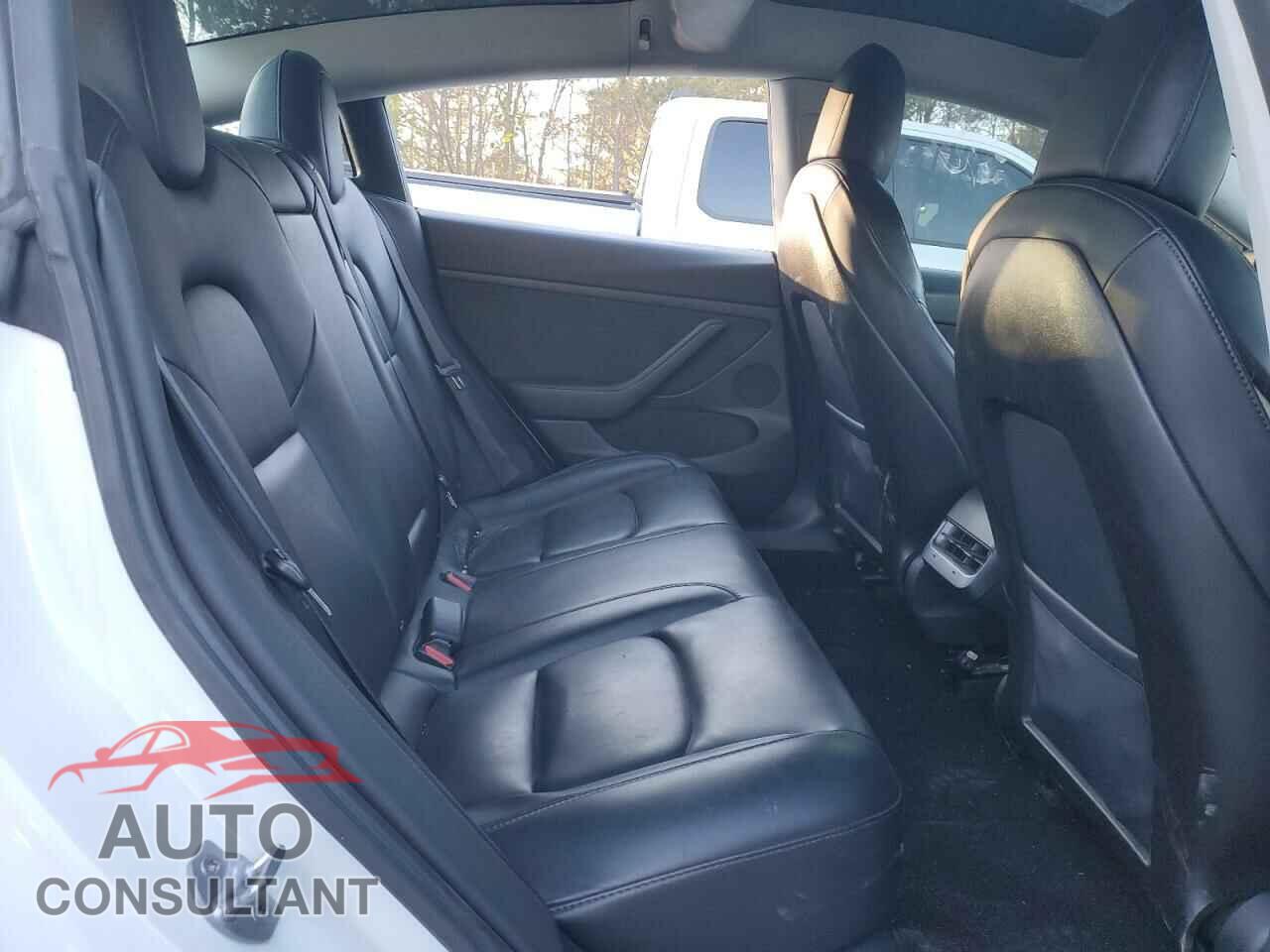 TESLA MODEL 3 2021 - 5YJ3E1EA3MF988582
