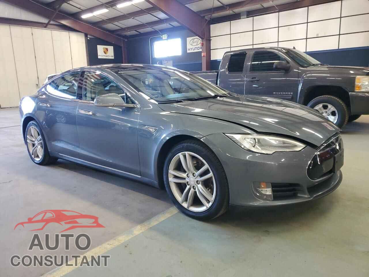TESLA MODEL S 2014 - 5YJSA1H18EFP36220