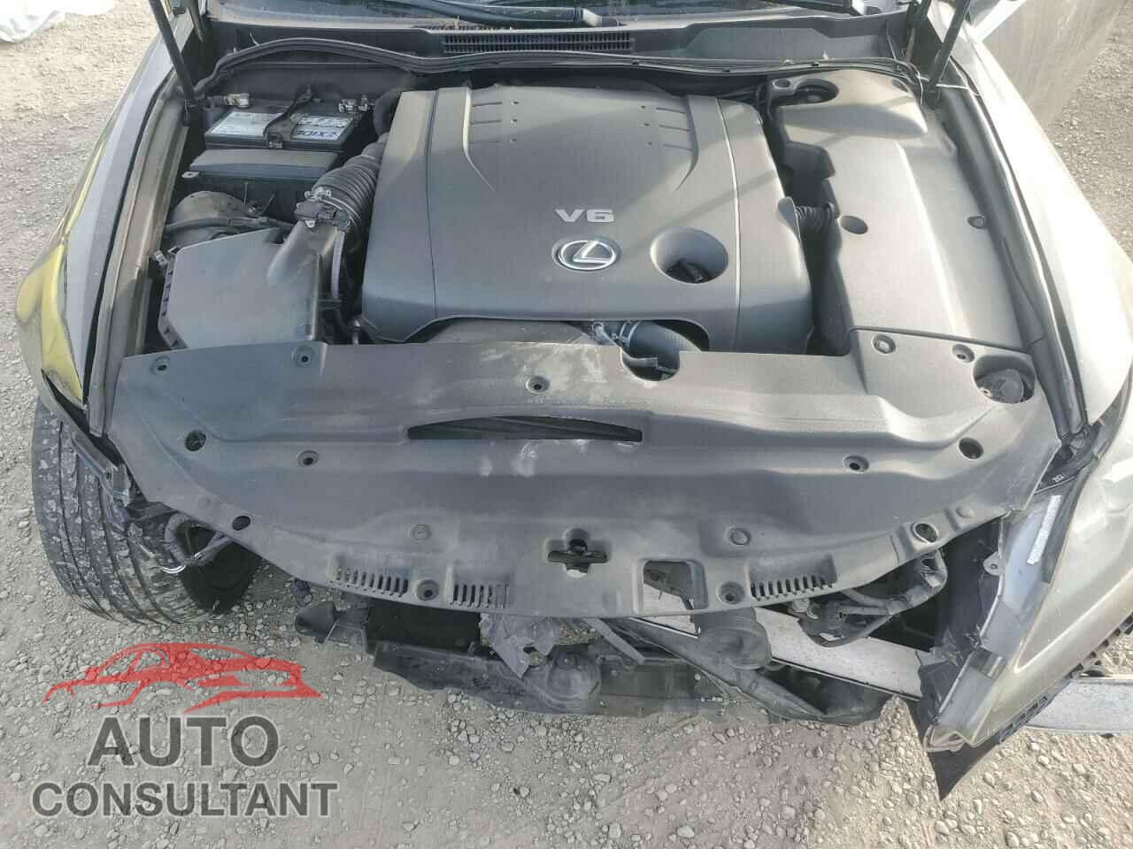 LEXUS IS 2011 - JTHFF2C28B2517070