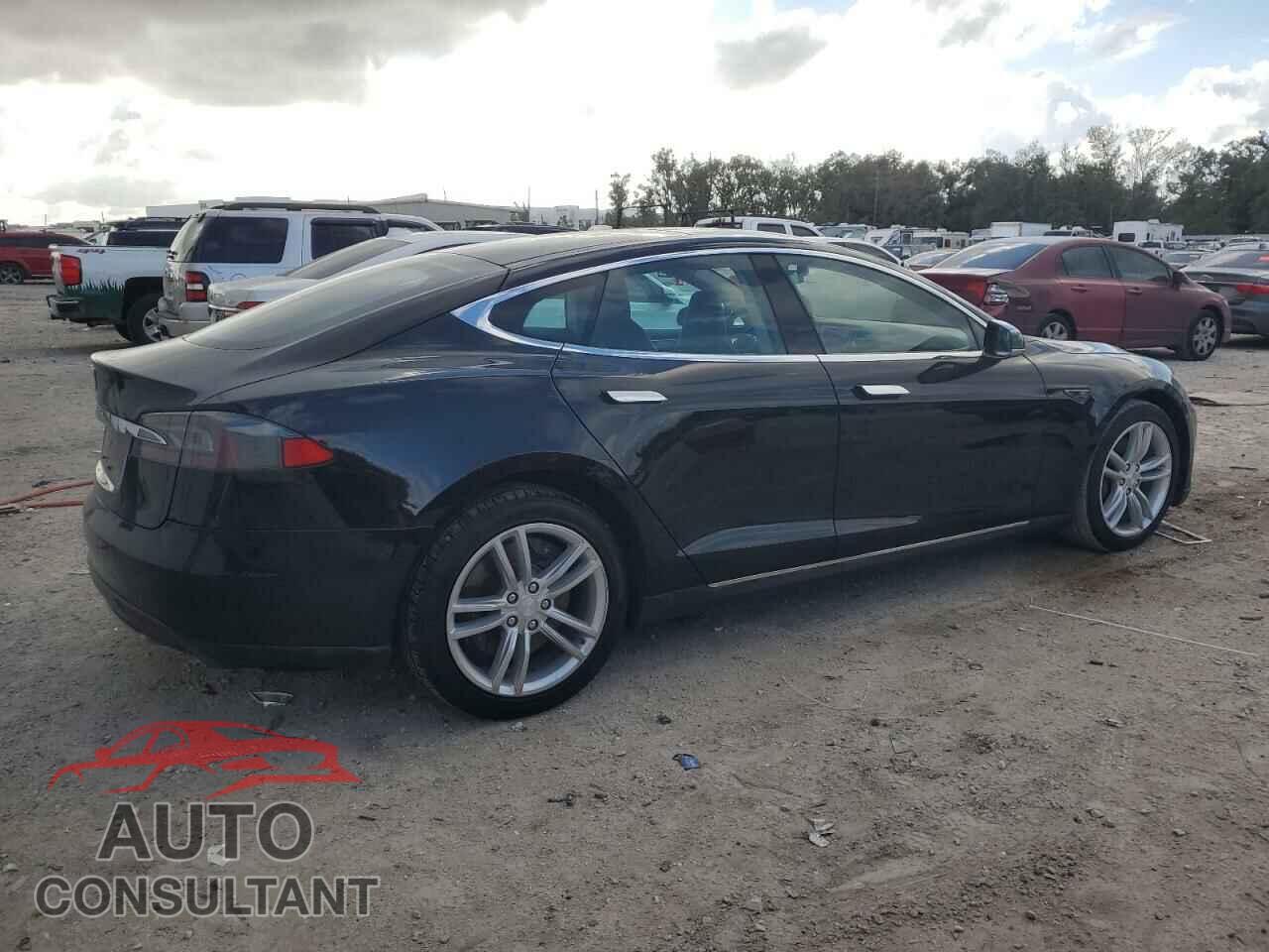 TESLA MODEL S 2013 - 5YJSA1BG7DFP05102